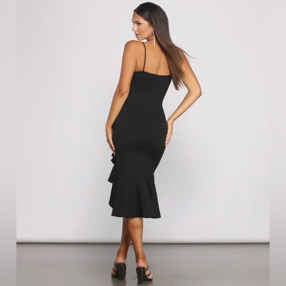 ‘ Windsor ’ Bring the Flair Crepe Ruffled Black Dress - Picture 6 of 9